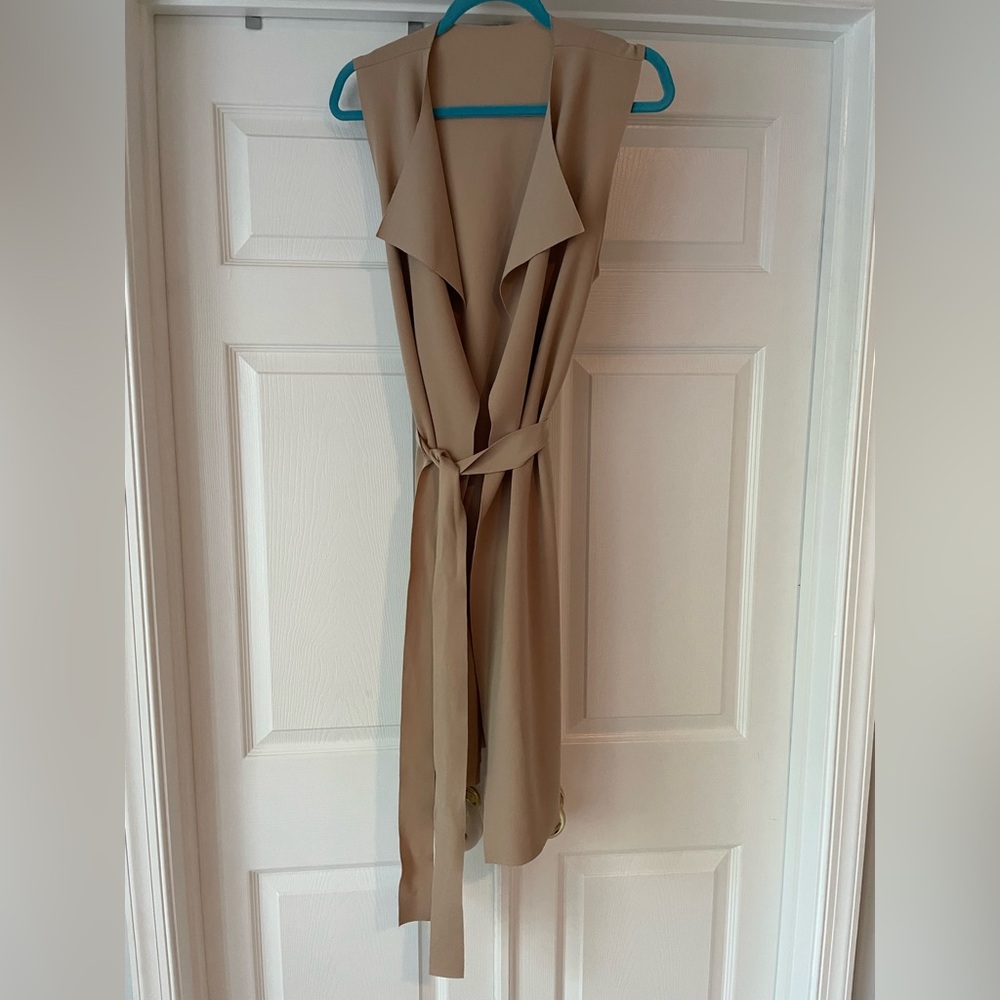 SHEIN Tan Sleeveless Vest